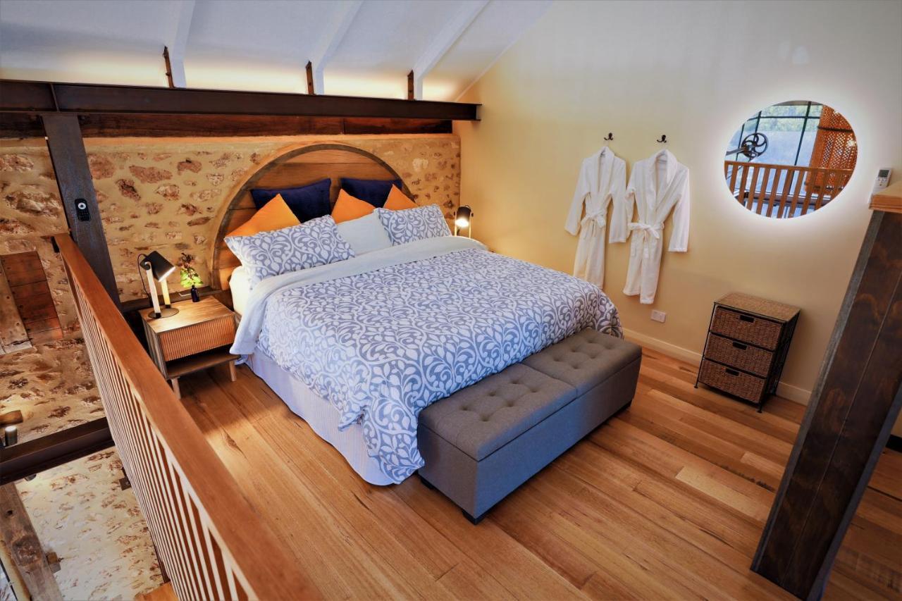 The Old Chaff Mill Organic Vineyard Retreat Bed and Breakfast Sellicks Hill Exteriör bild